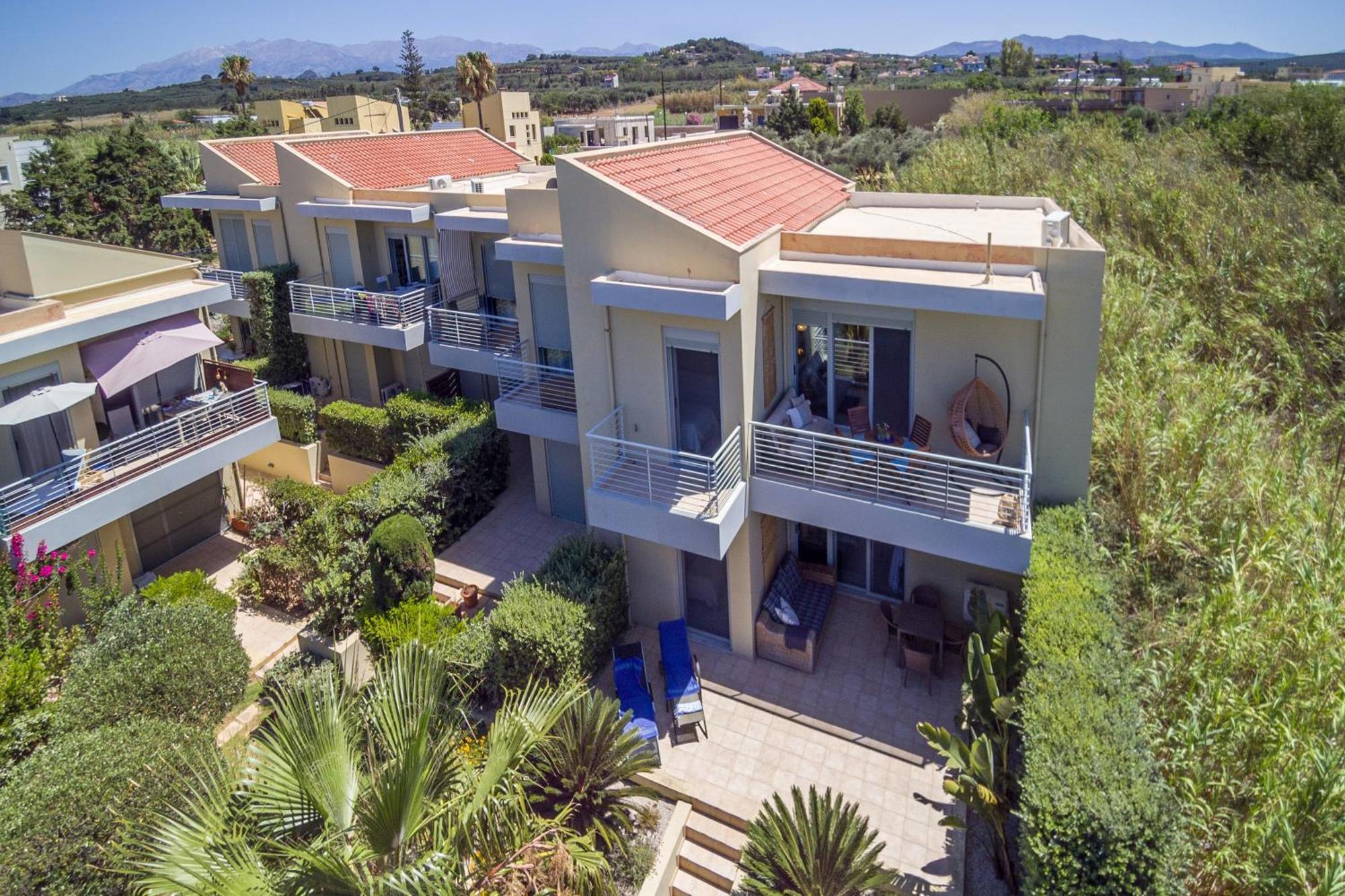 Maleme Yoga Blue Apartment Chania  Ngoại thất bức ảnh