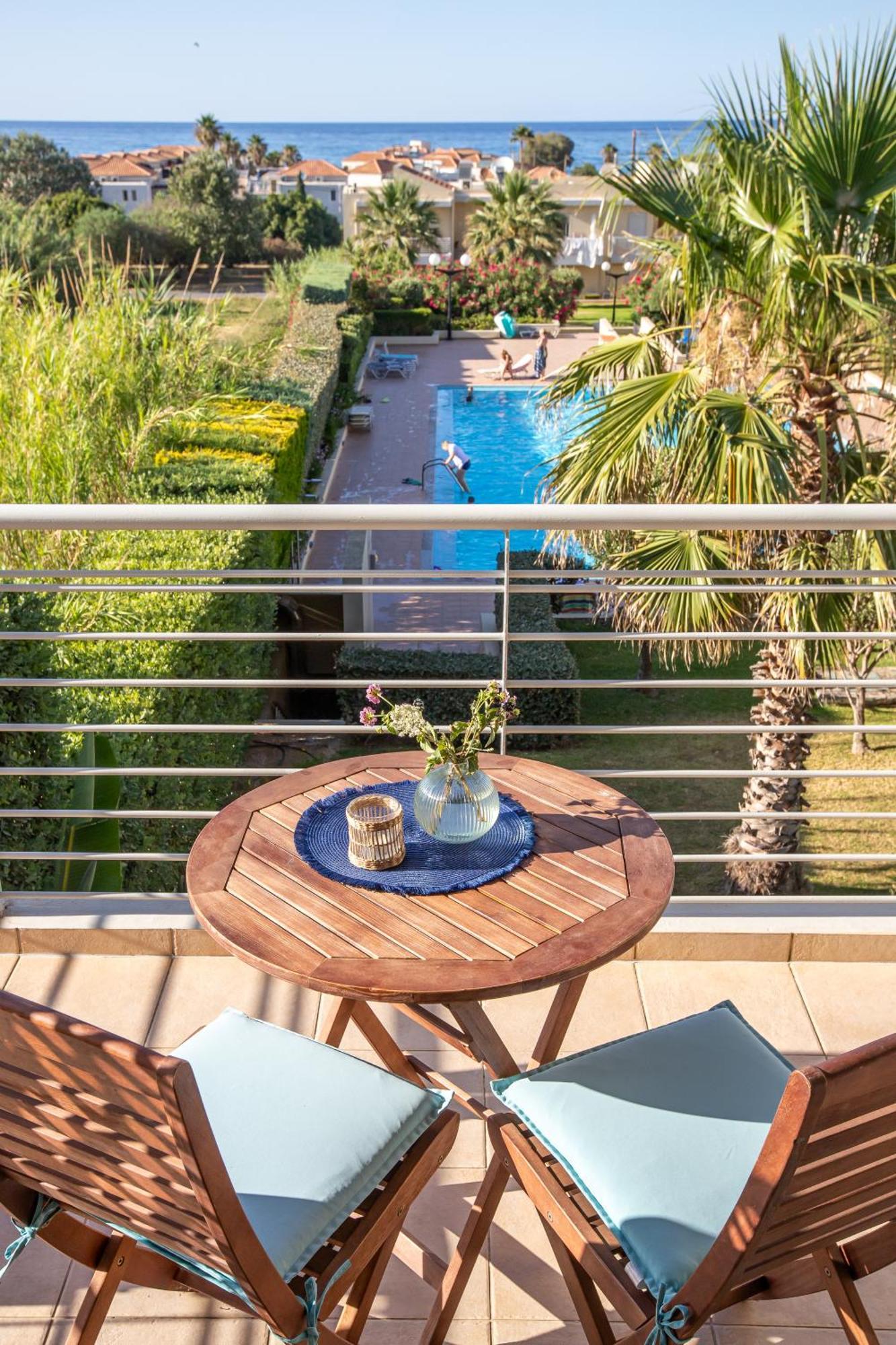 Maleme Yoga Blue Apartment Chania  Ngoại thất bức ảnh